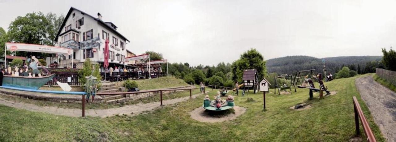 Resort Mezna Hrensko Bagian luar foto